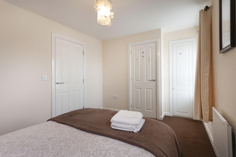 Hamber 4 bedroom house