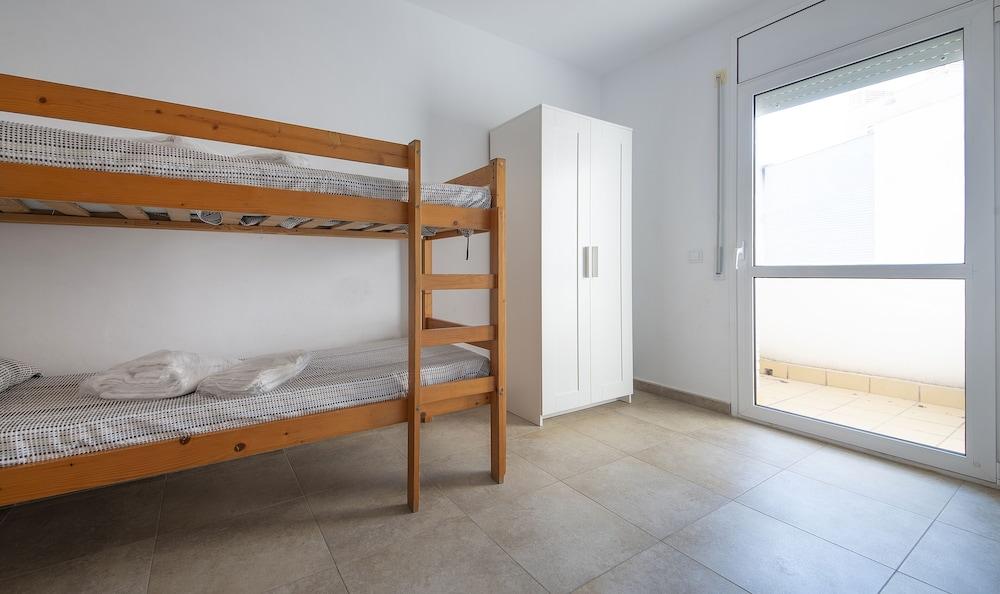 Eulalia Apartments TH 109-8