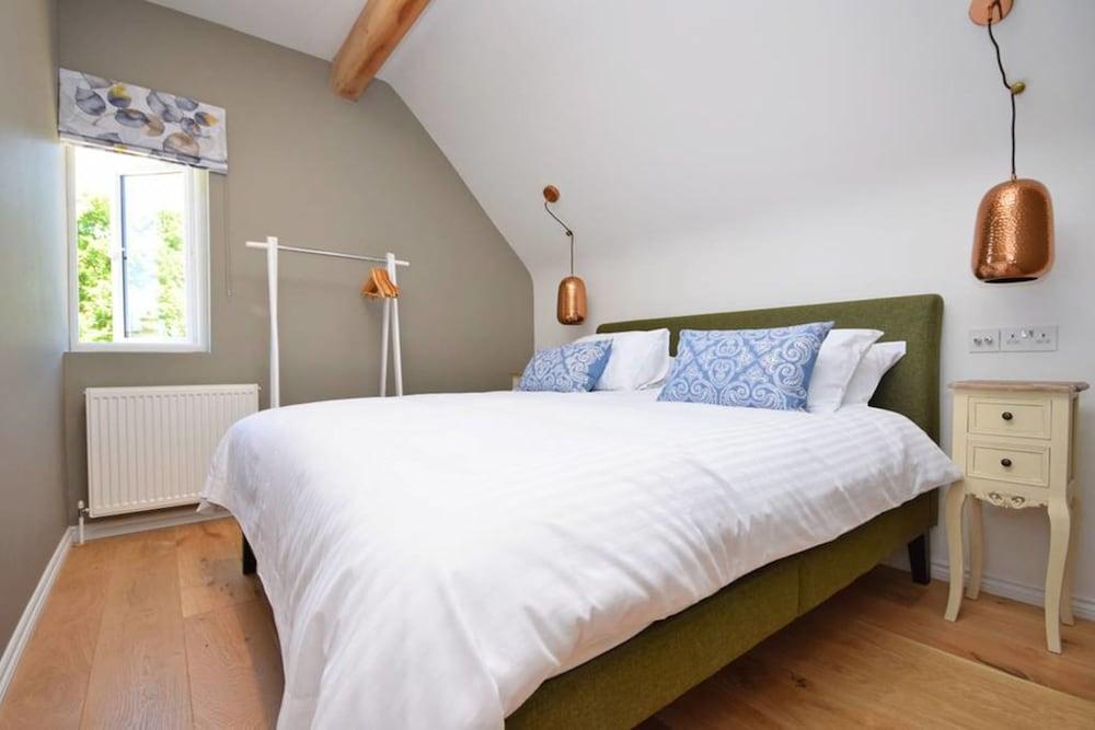 The Cottages at Crouchers Orchards