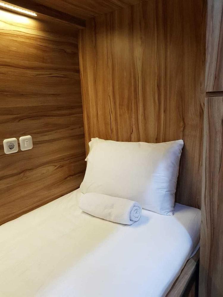 POD House Pakubuwono - Hostel