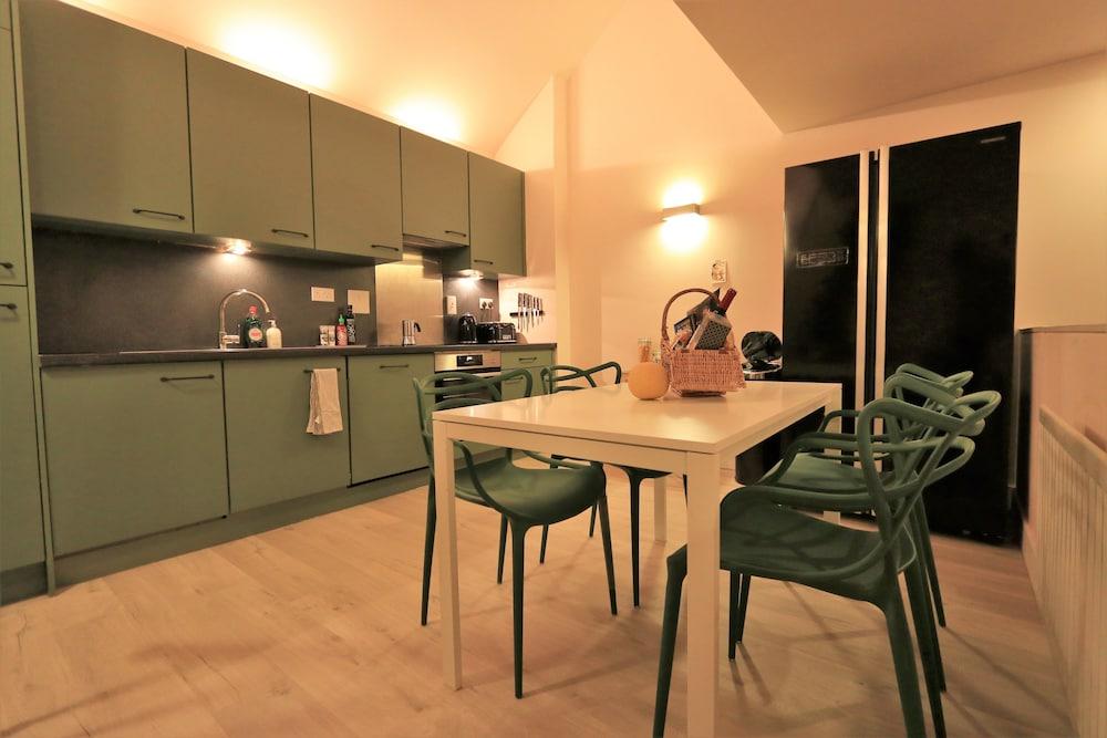 Ecohome on the canal