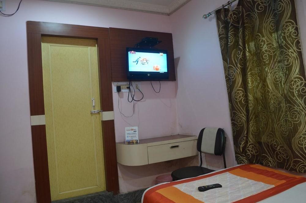 Hotel Nirmala Residency