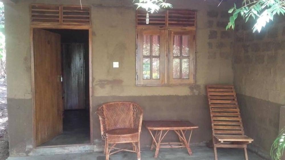 Lotus Chalets Eco Hotel