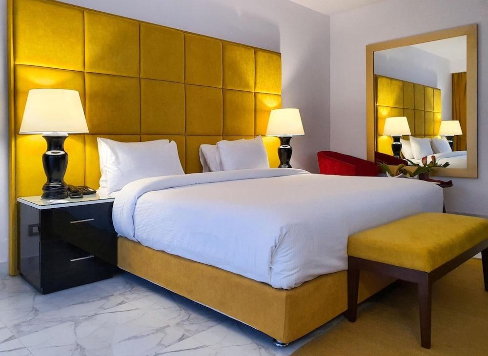 Porto Said Hotel & Spa