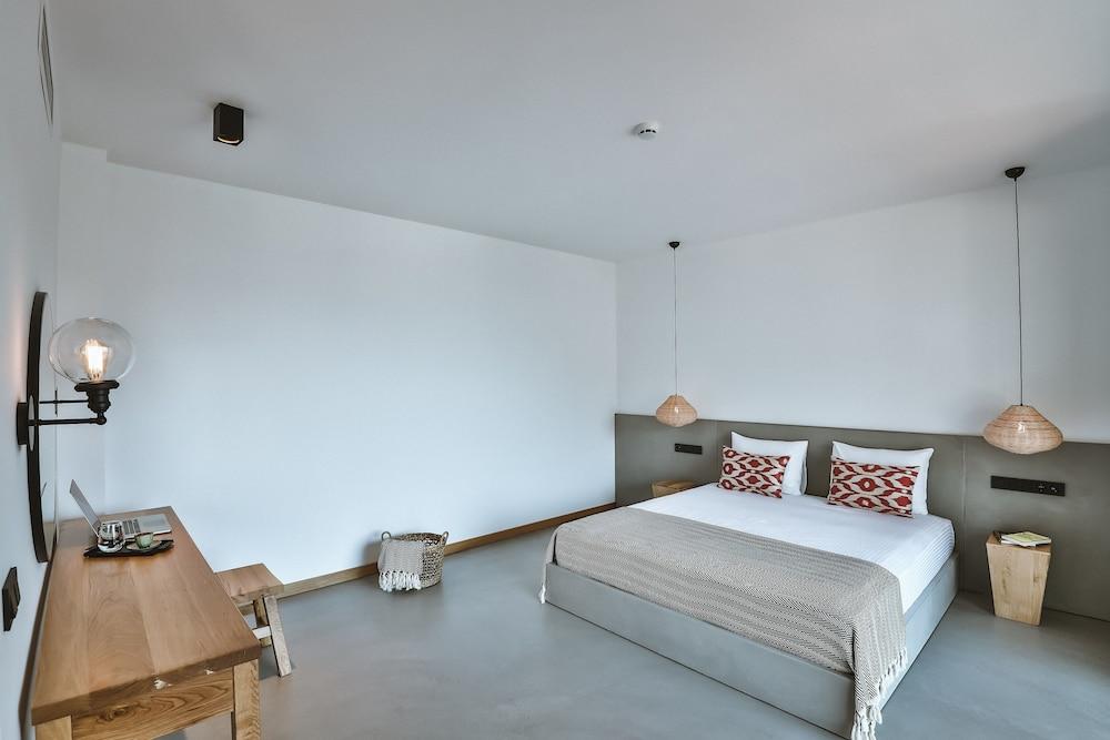 Carruba Boutique Hotel