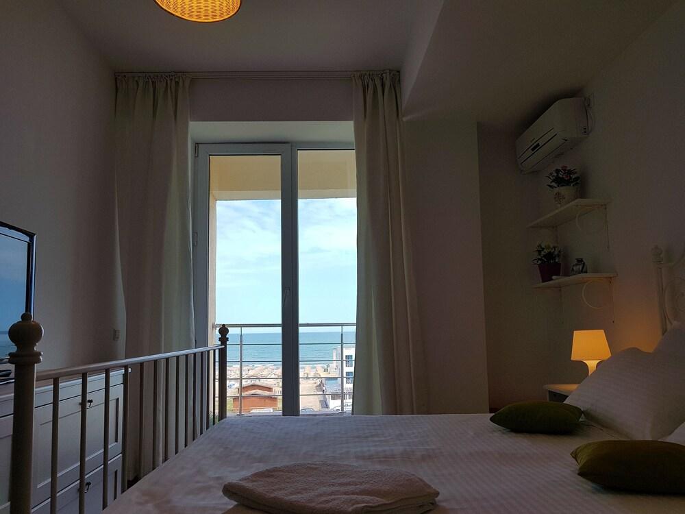 Apartment Summerland Mamaia