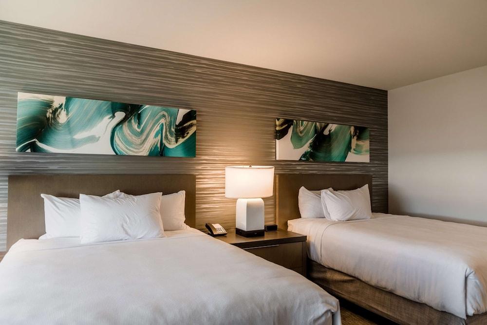 Hyatt House Winnipeg-South/Outlet Collection