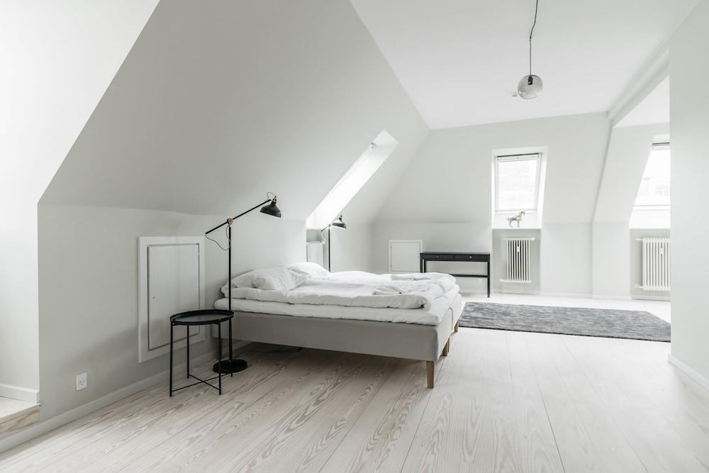 Majestic 300m2 Apartment