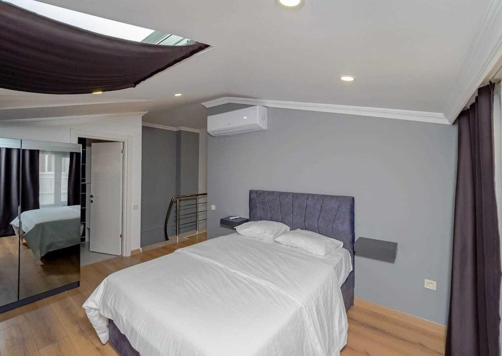 Mas Suites Apartments