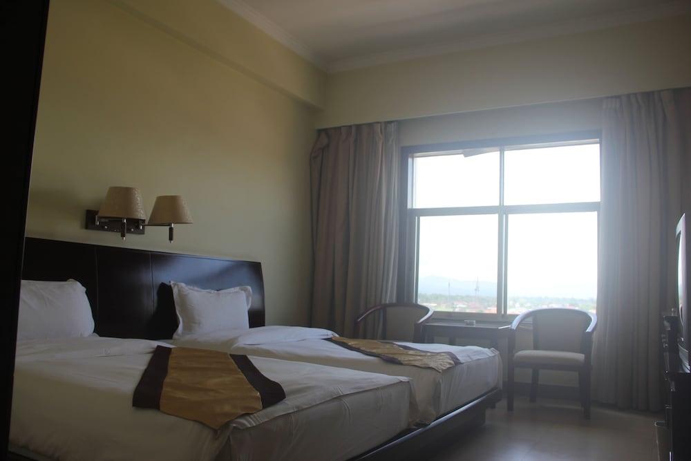 Royal Hotel Luang Namtha ' Huang Ching'