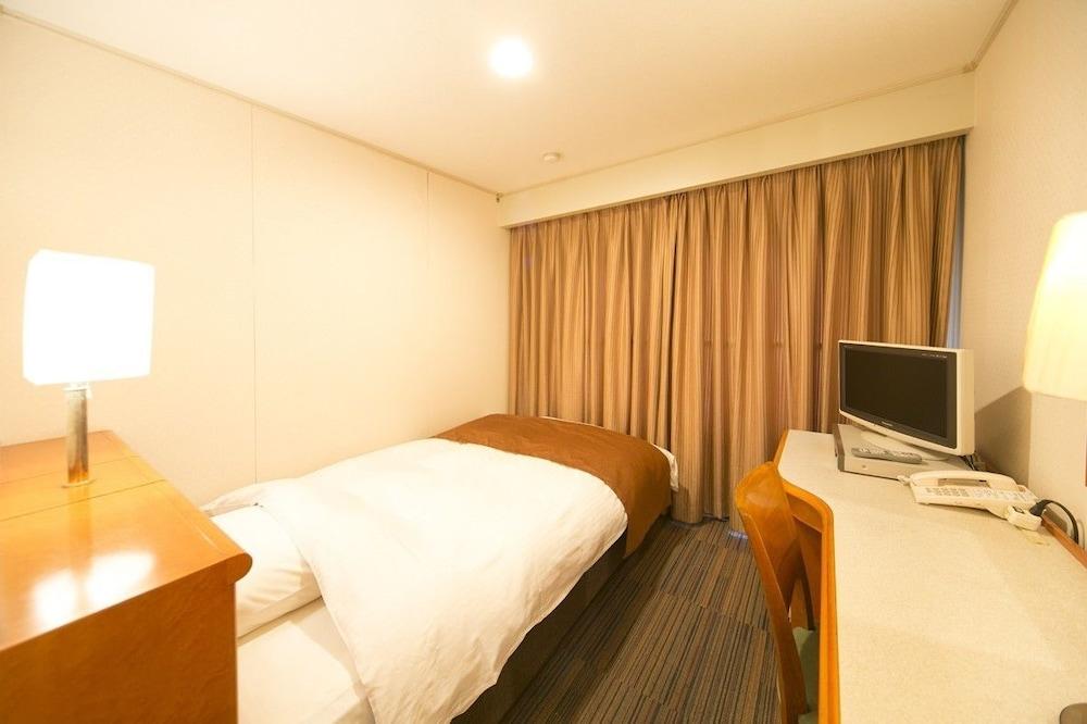 Hyper Inn Takamatsu Ekimae