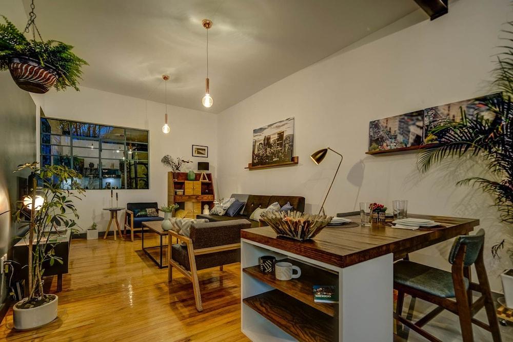 Old School Apartment by Mr.W