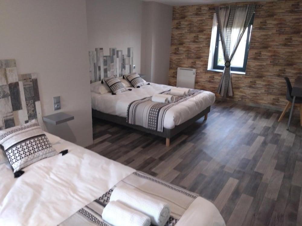 Hôtel Restaurant LES VOYAGEURS