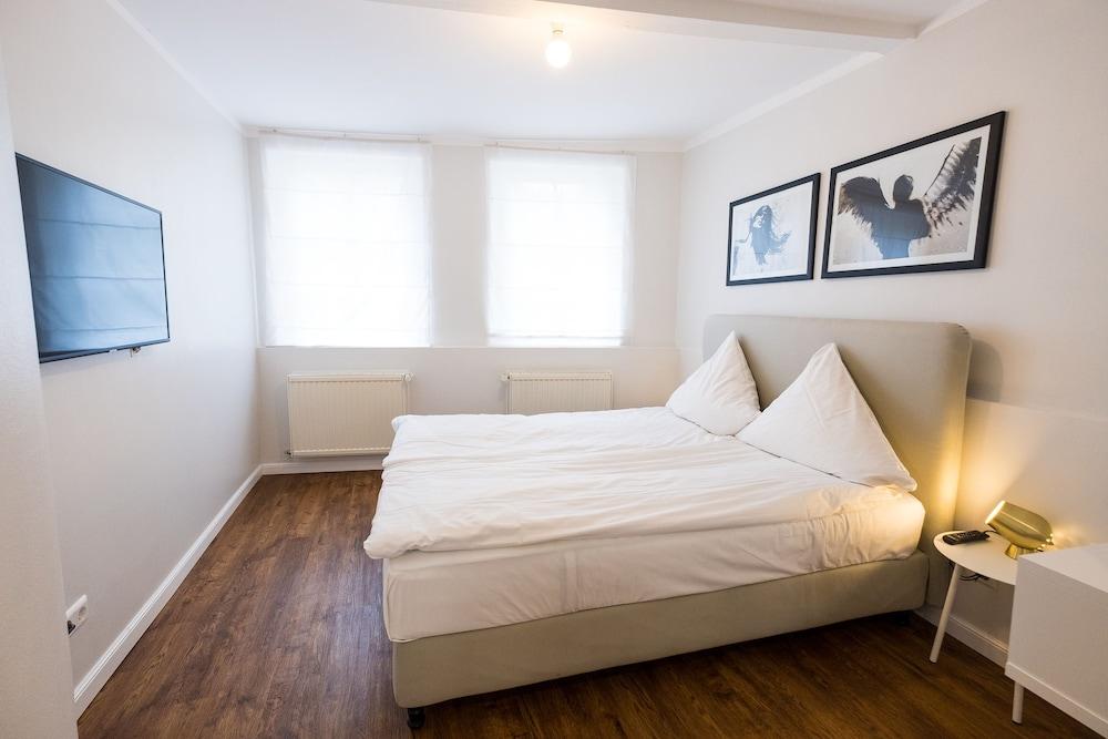 Boutique Charme Apartments 10