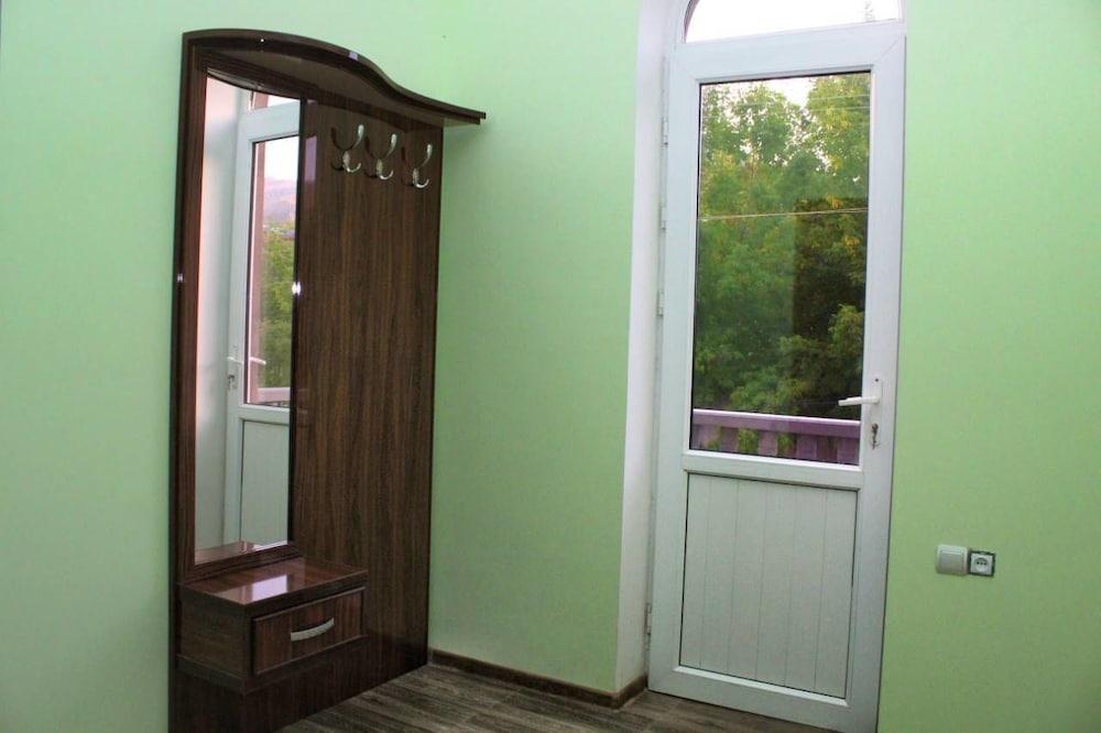 Kirch Hotel & Restaurant