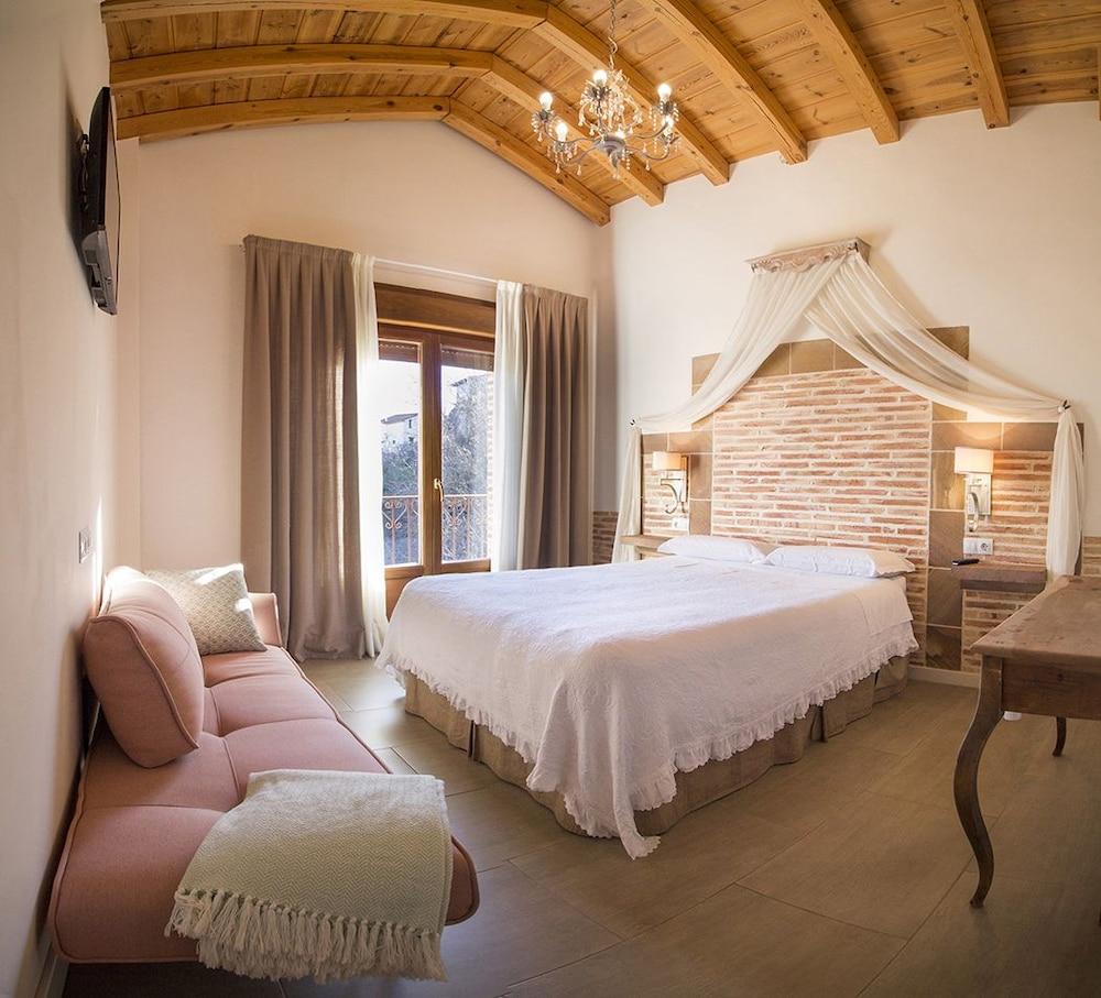 El Patio de la Morera II