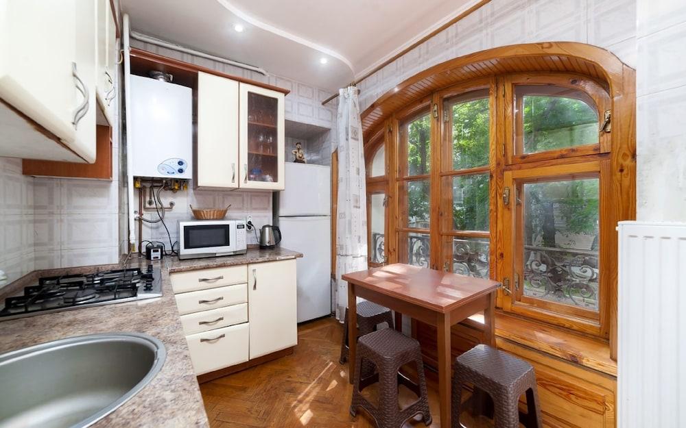 Apartment near Opera Theater