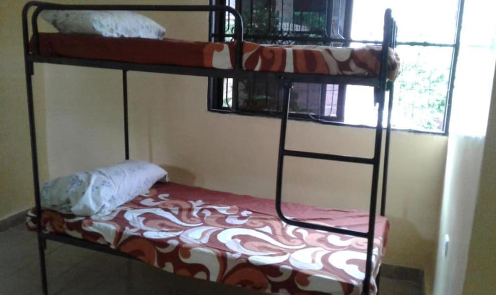 JJ&JE Family House - Hostel