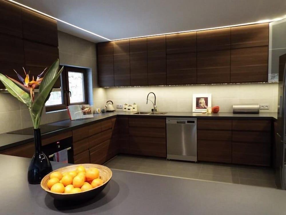 Sea View Villa - 0028-H