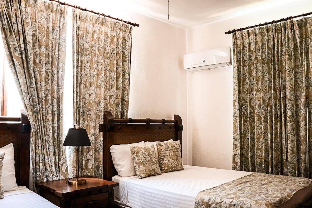 Vista del Campo Country Club & Villas