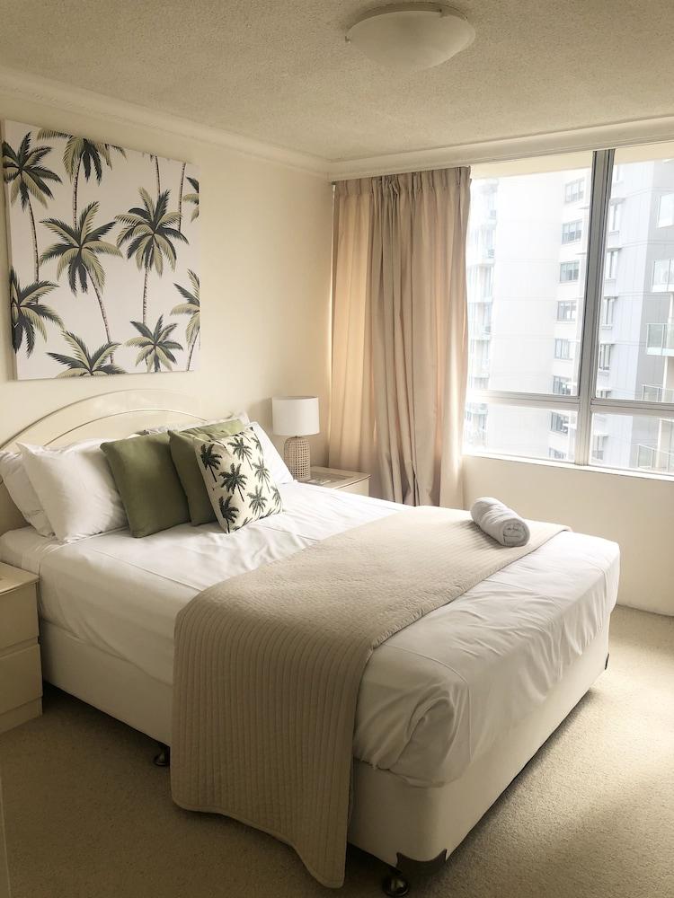 Oceania Beachside Holiday Apartments