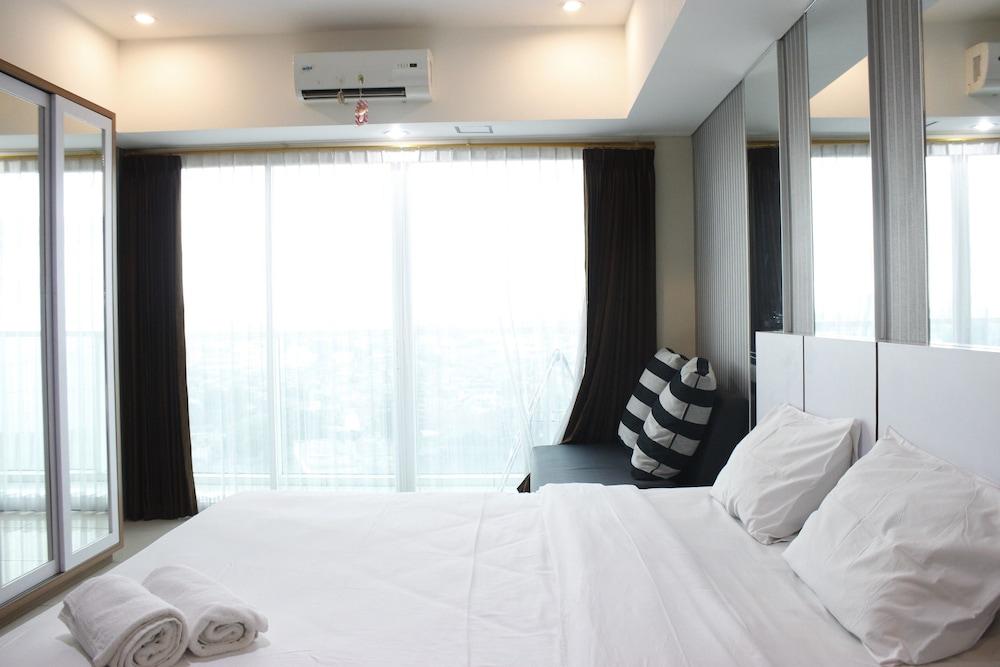 Bright Studio @ Tamansari La Grande Apartment