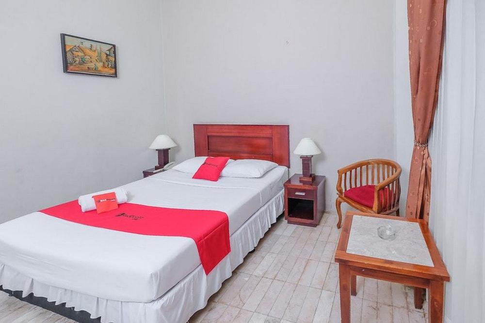 RedDoorz Plus near UIN Banjarmasin