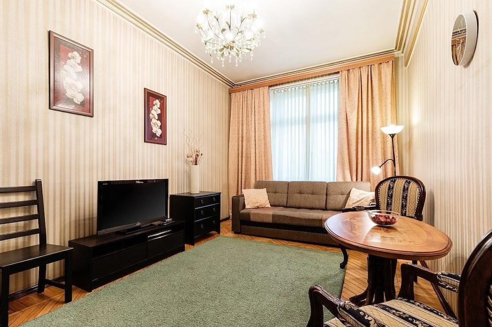 Day&Night Apartments - Polyanka