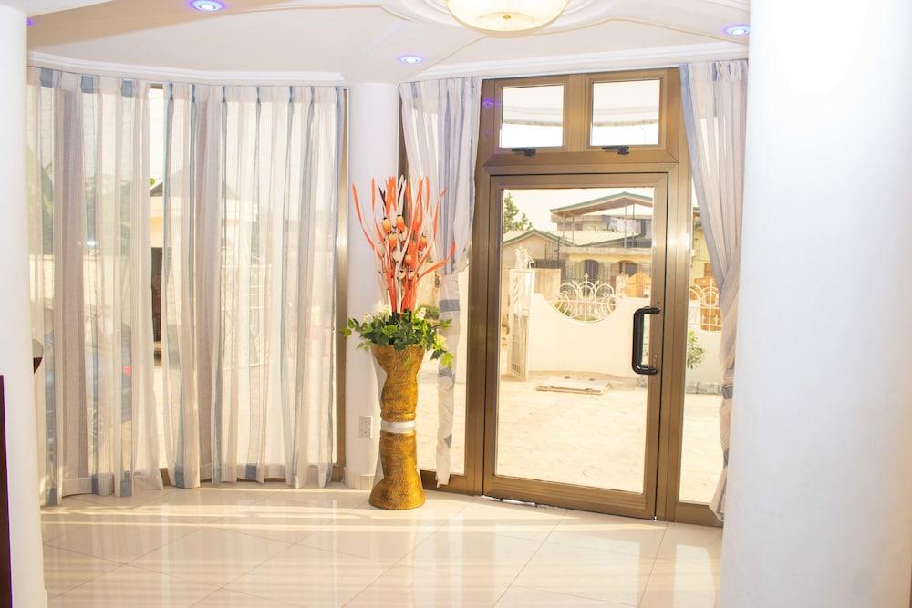 Odjidja Royal Palace Hotel