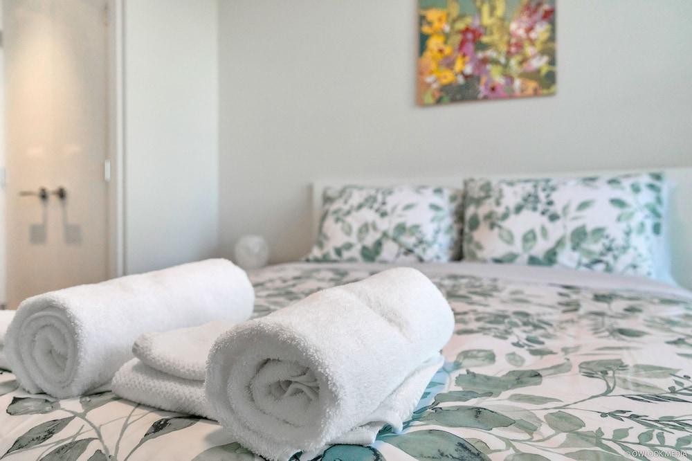 Modern Townhouse at Marine by Elevate Rooms