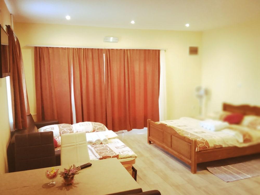 Guest House First Stop