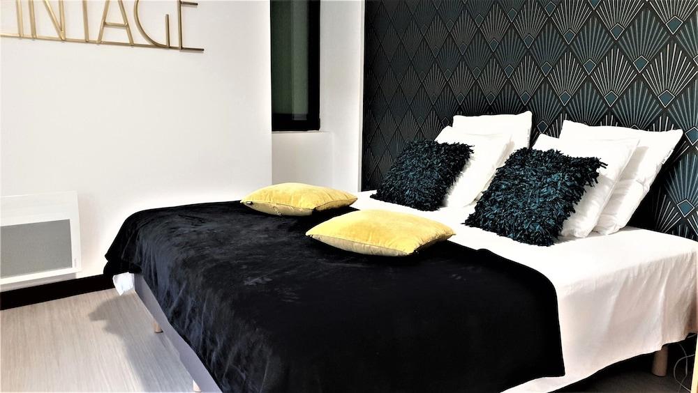 Hostel Les Terrasses du Roc