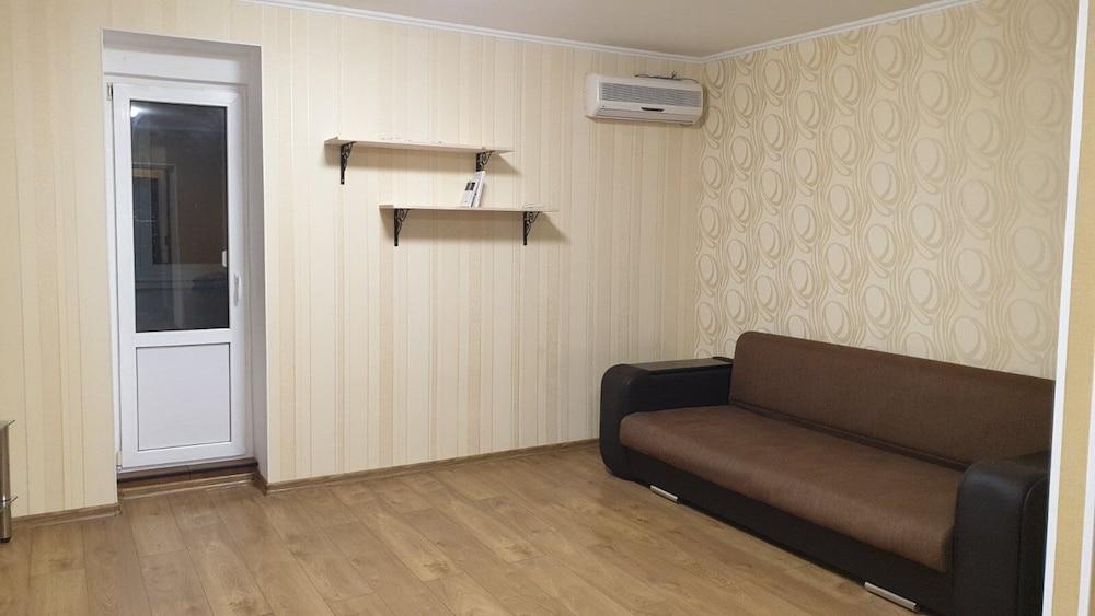 Apartment Levanevskogo 7-53