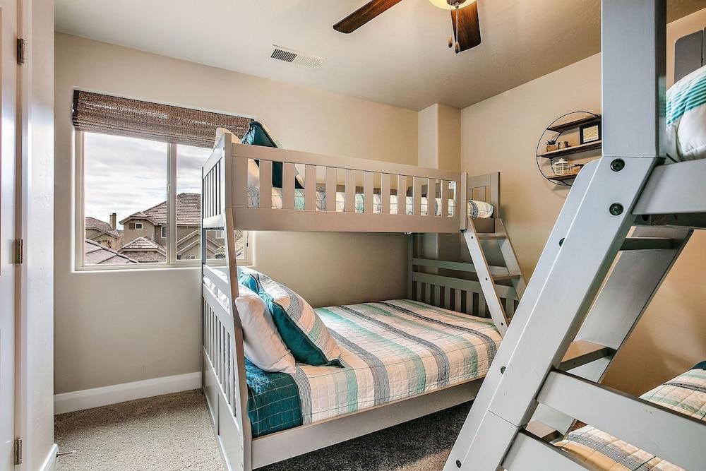 Zion's Den by RedAwning