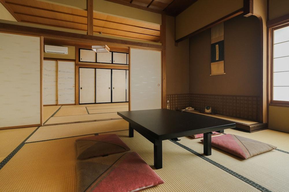 Zenkoji Temple Yakuoin