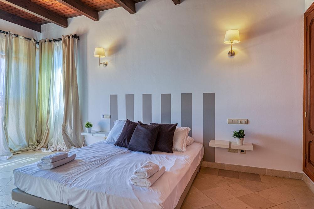 Paraiso Beach Duplex Penthouse Sea View