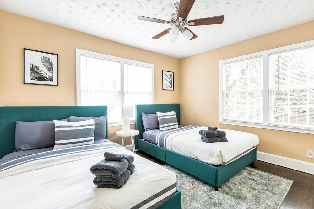 Charming LaVista bungalow