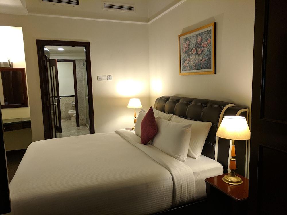 Robbinsons At Times Square KL