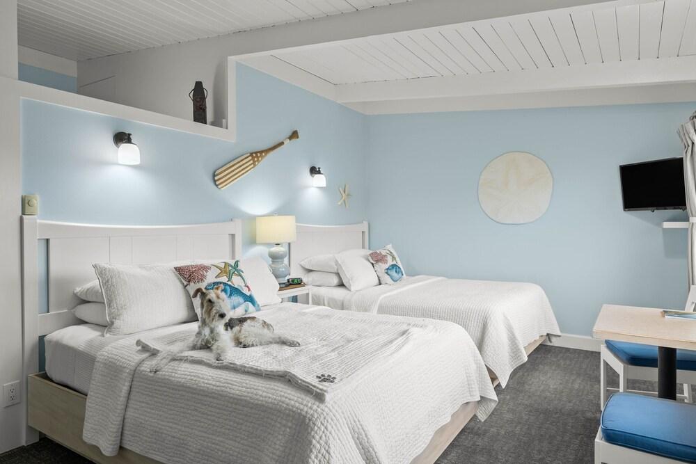 Harborview Inn & RV Park