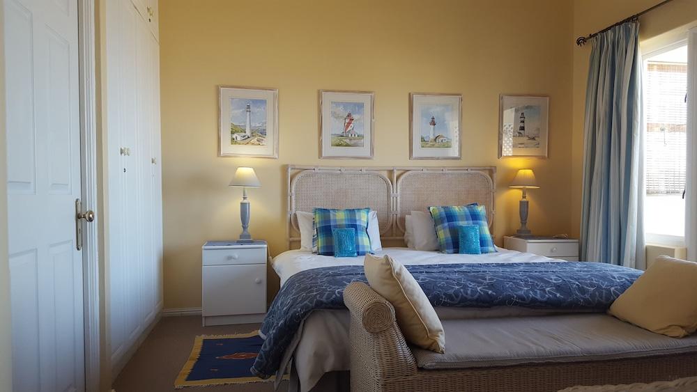 Albatross Guest House