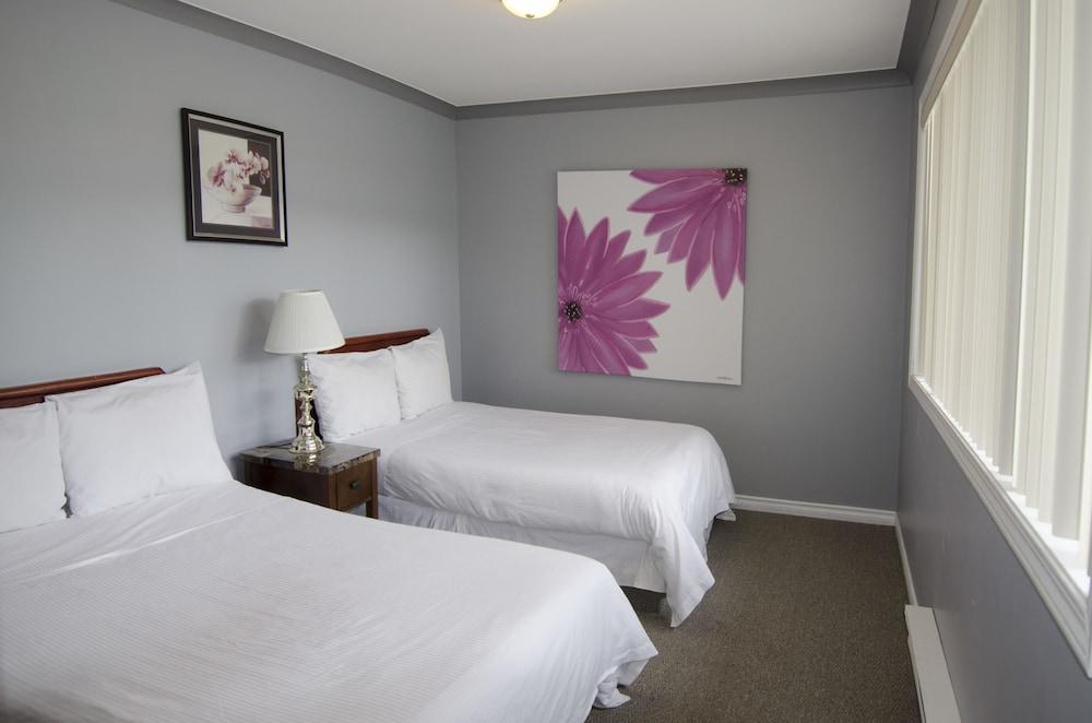 Tiki Shores Inn & Suites