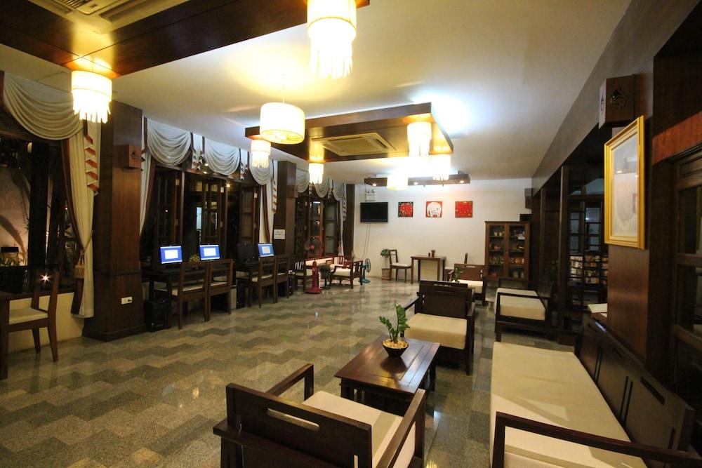 Rainforest Chiangmai Hotel