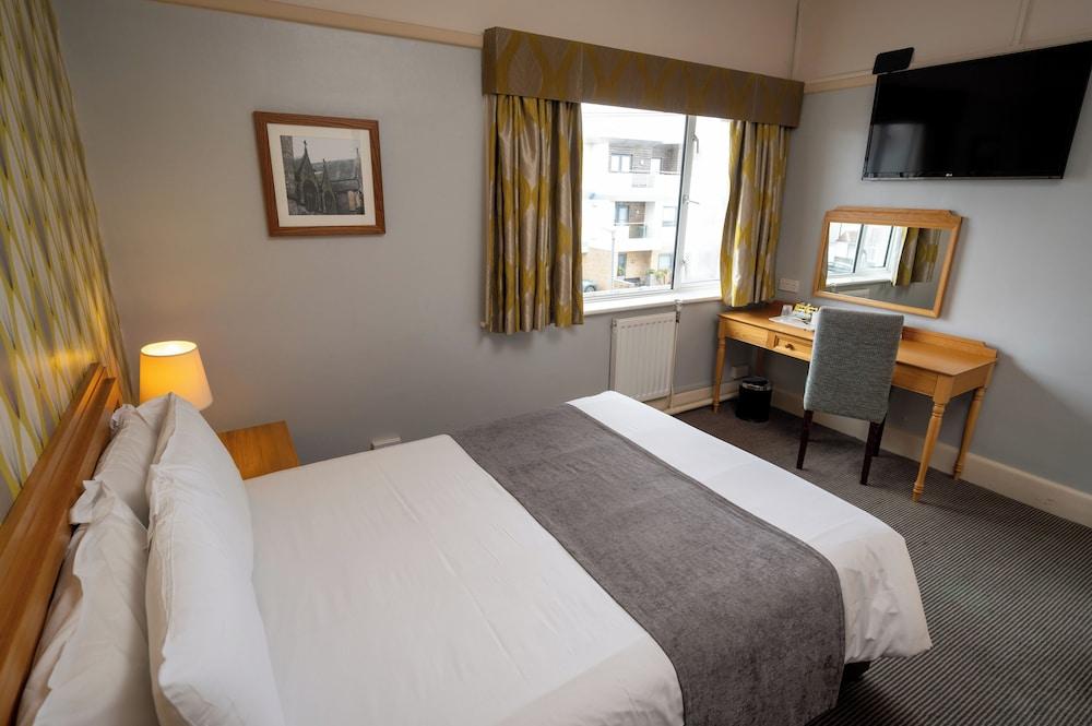 Commodore Hotel Bournemouth by Greene King Inns