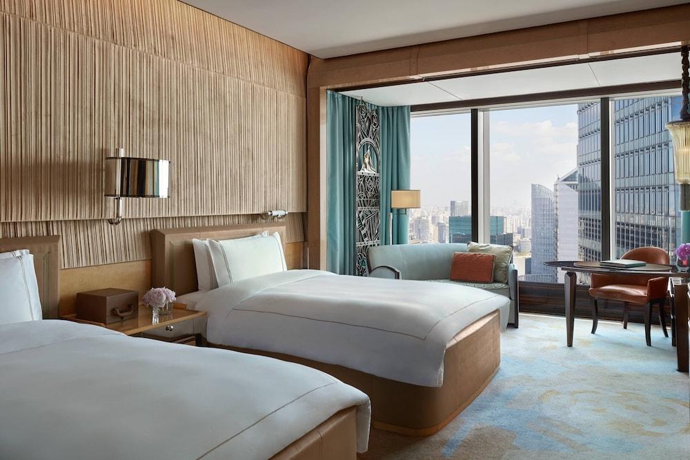 The Ritz-Carlton Shanghai, Pudong
