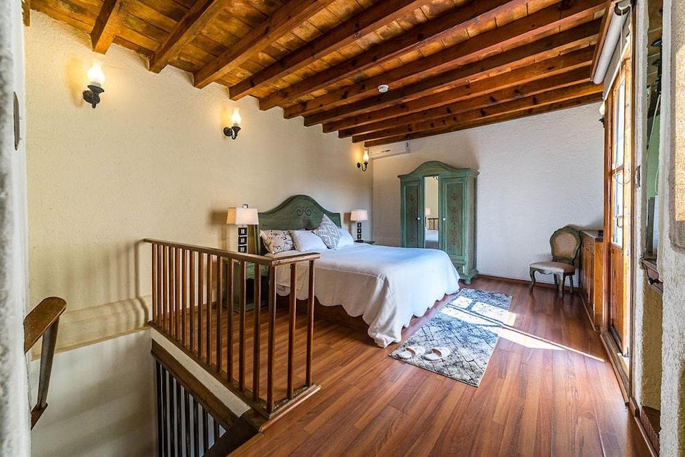 Mesón de la Merced Hotel Boutique, Patio & Spa