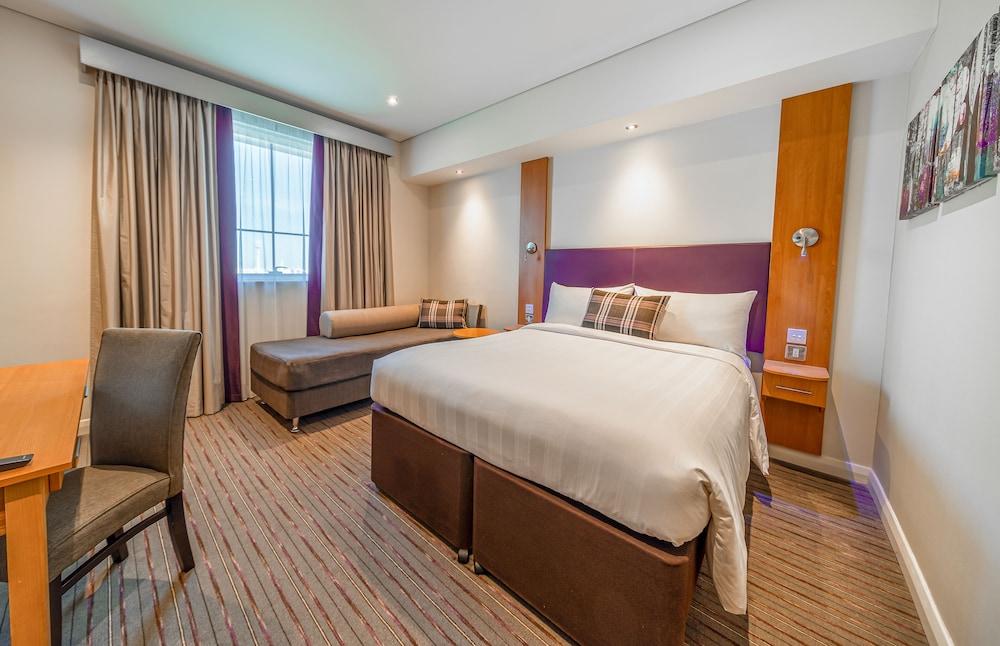 Premier Inn Dubai International Airport