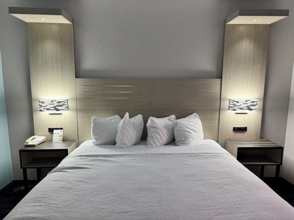 Baymont by Wyndham Texas City