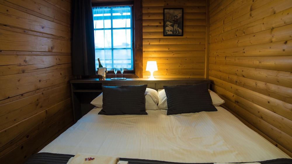 Sojka Resort - Hotel & Drevenice