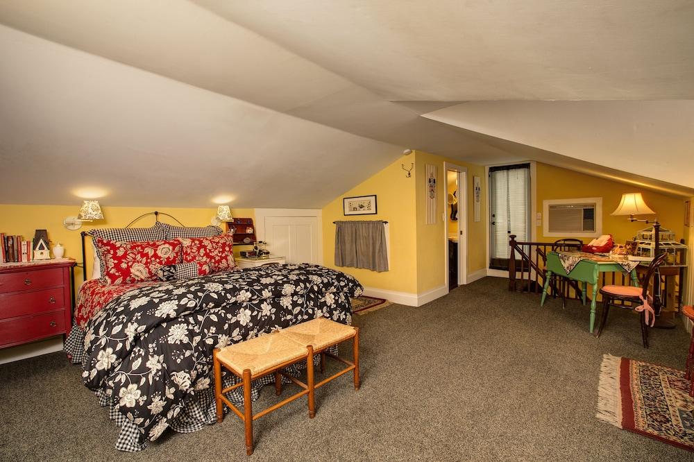 Dunbar House Inn and Event Property