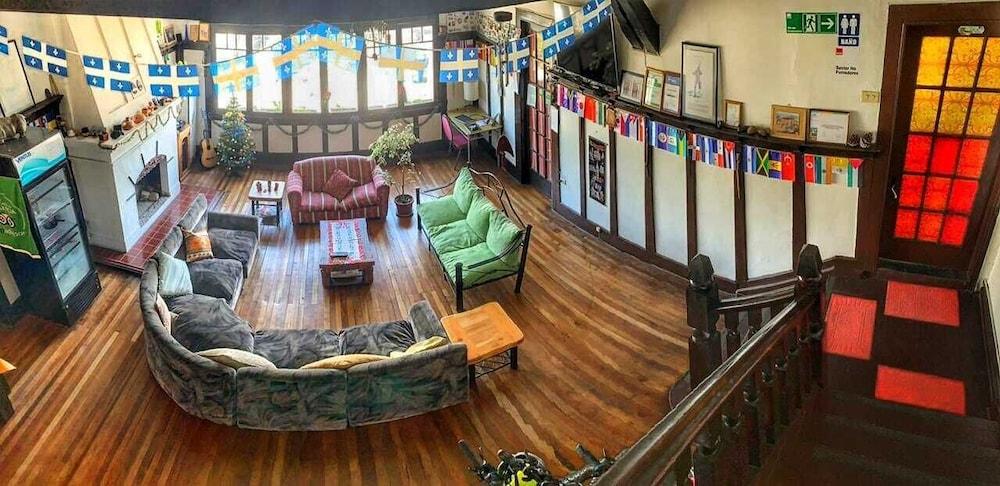 Hostal Little Castle - Hostel